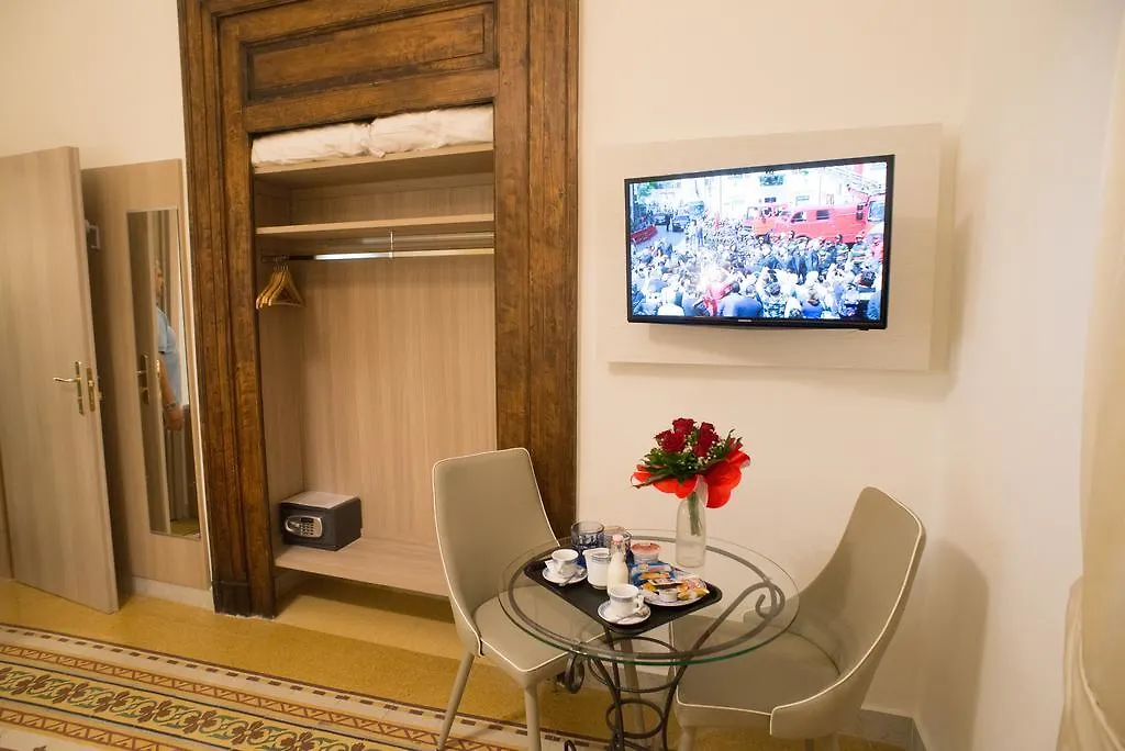 B&B Napolimilionaria Foria 242-1